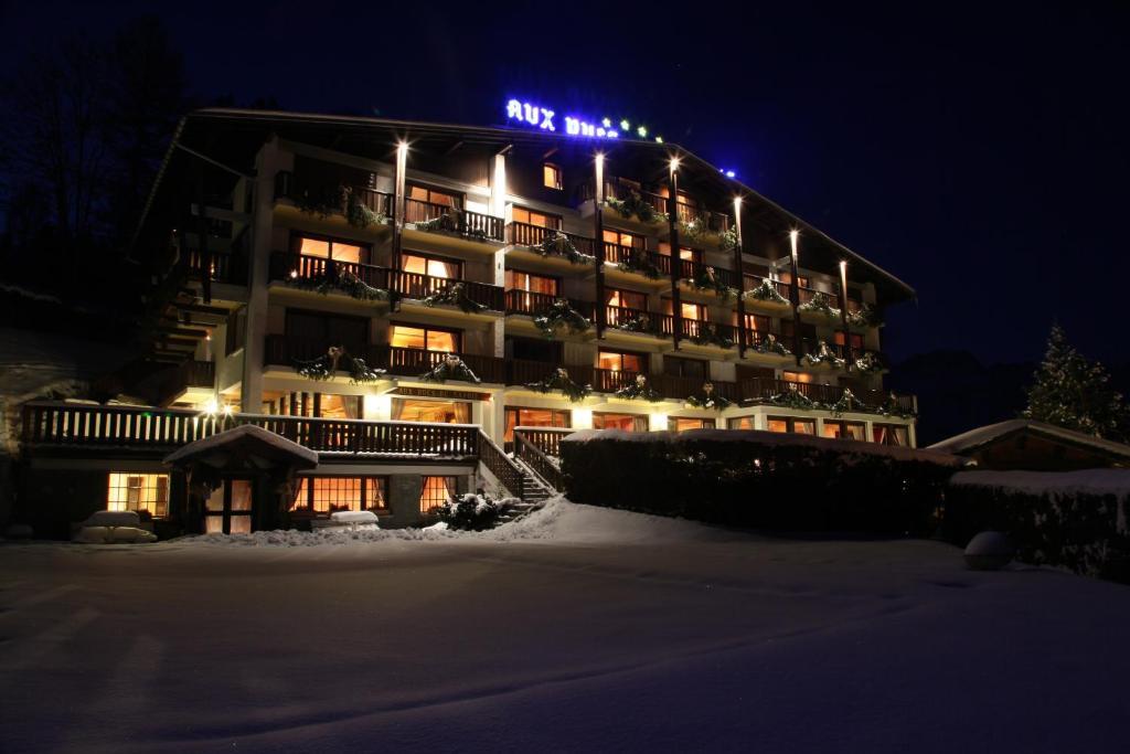 Aux Ducs De Savoie Hotel Combloux Exterior photo